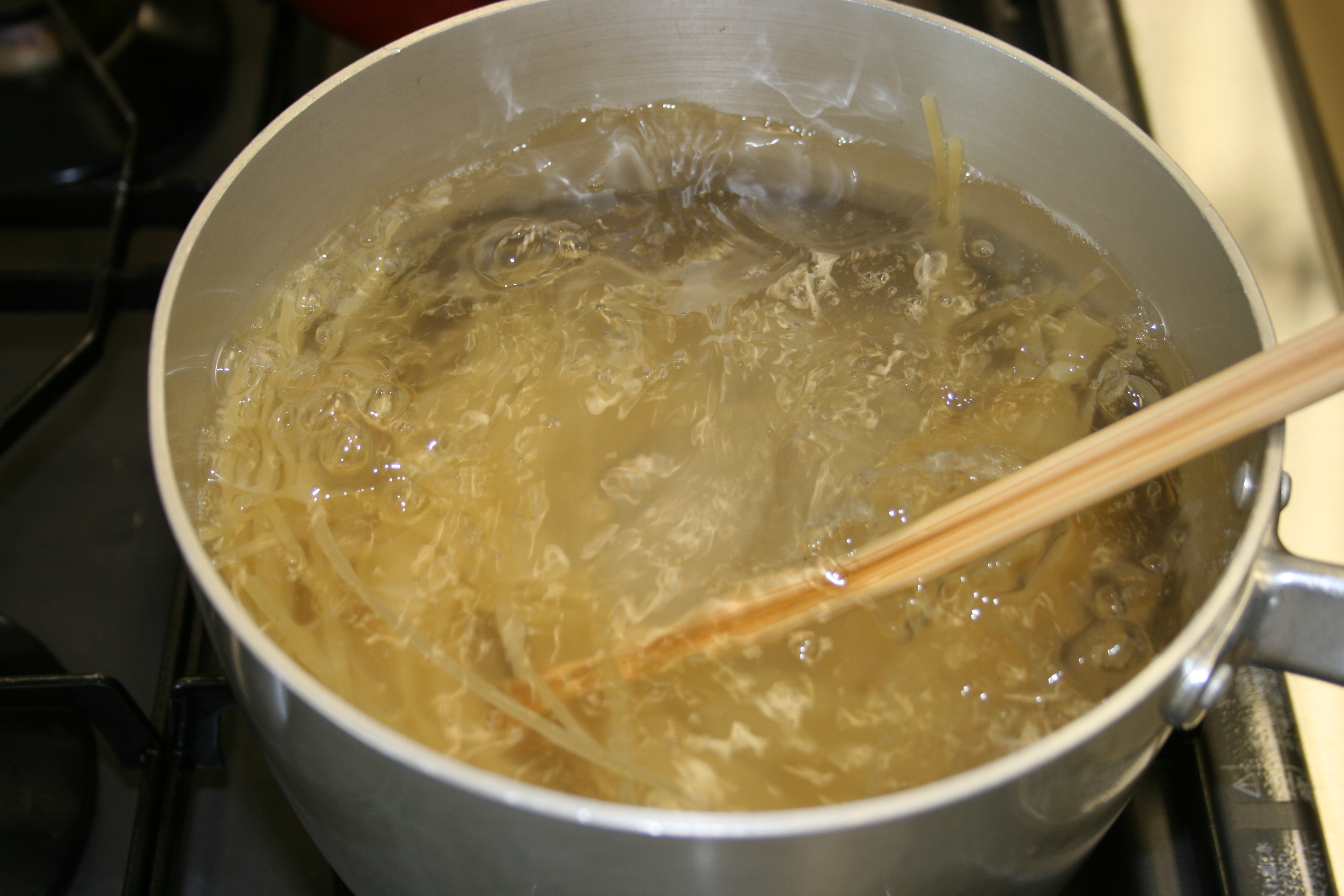 スパゲッティゆで