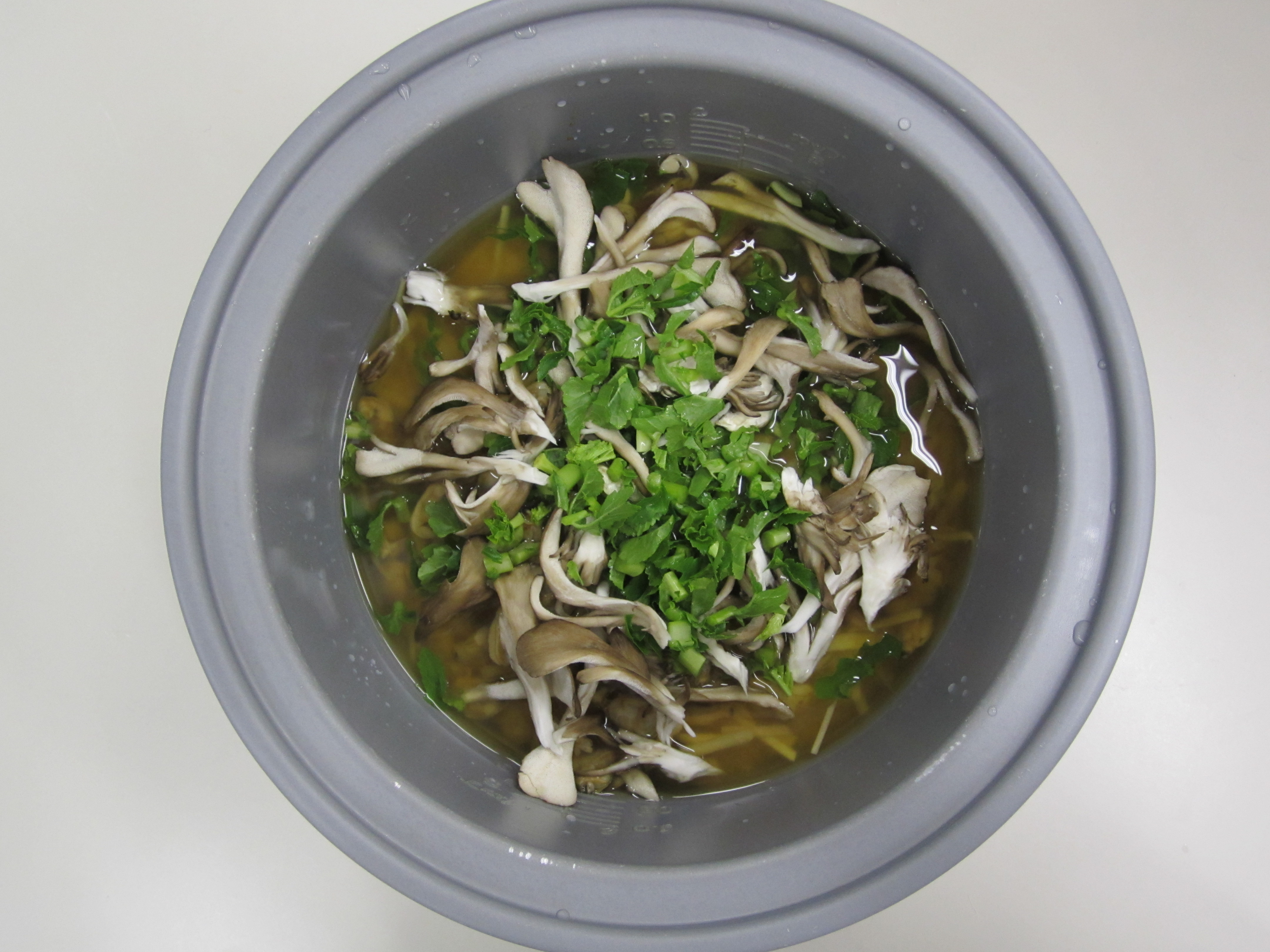 �Ă̏ォ��悹��