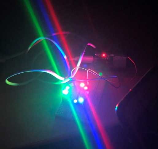 NeoPixel光らせた写真