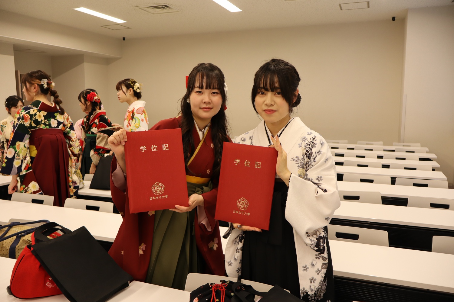 25年度卒業式・26年度入学式を開催 – 日本女子大学 化学生命科学科