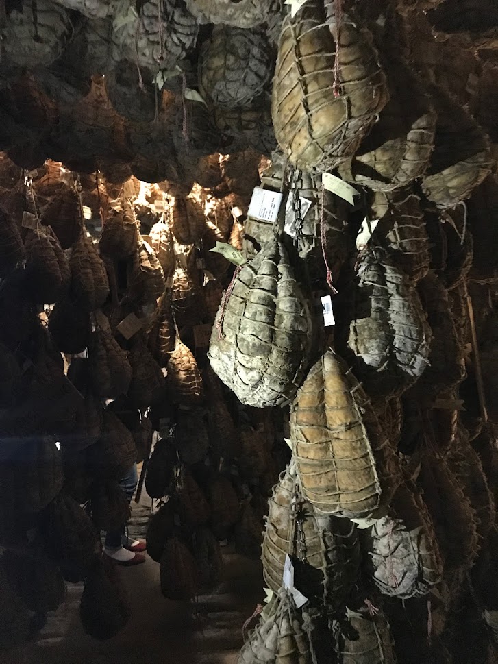 幻の生ハム クラテッロの貯蔵庫